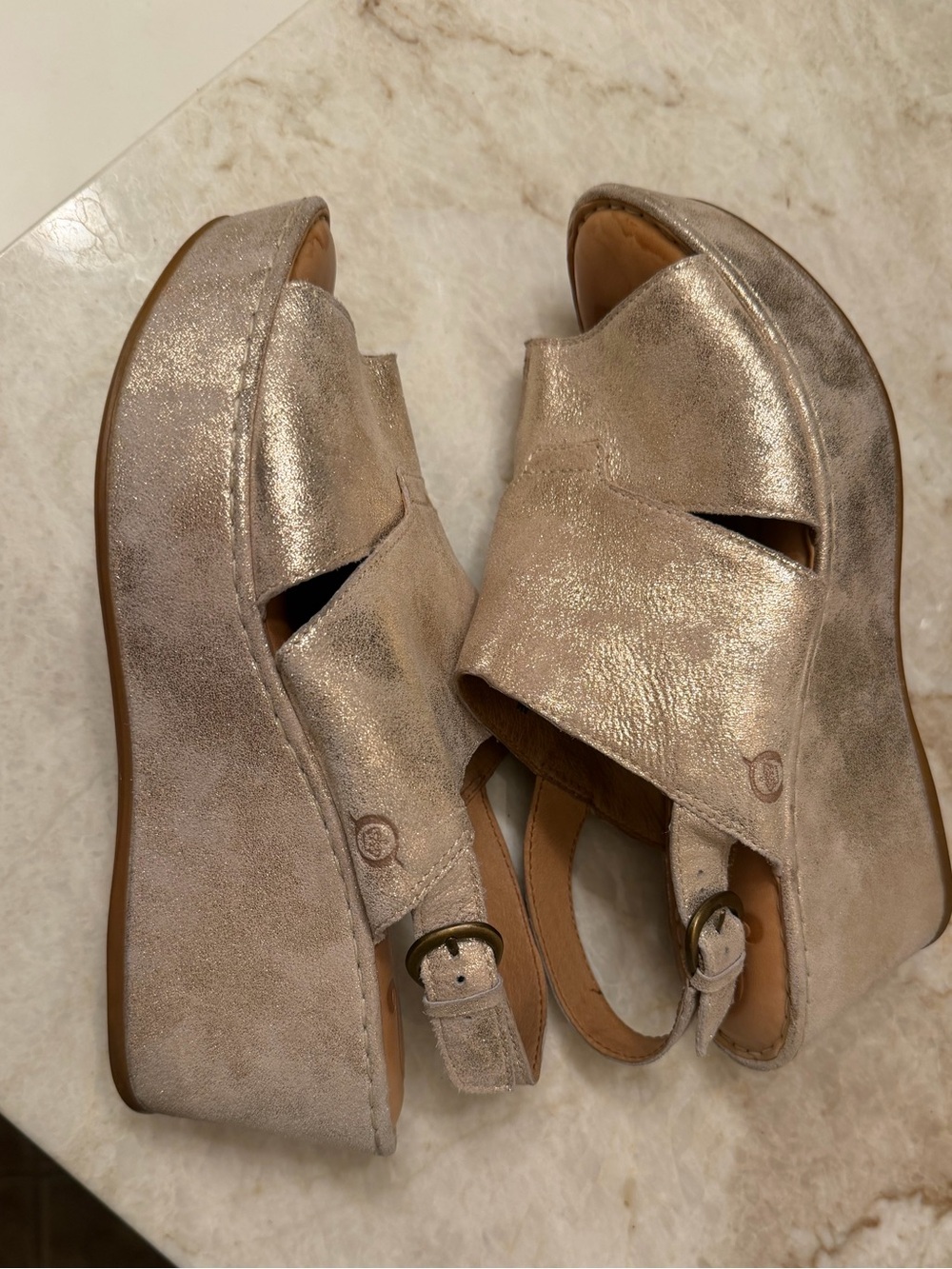 Born metallic gold wedge sandals Sz 8